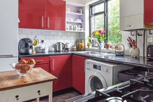 Kitchen- click for photo gallery